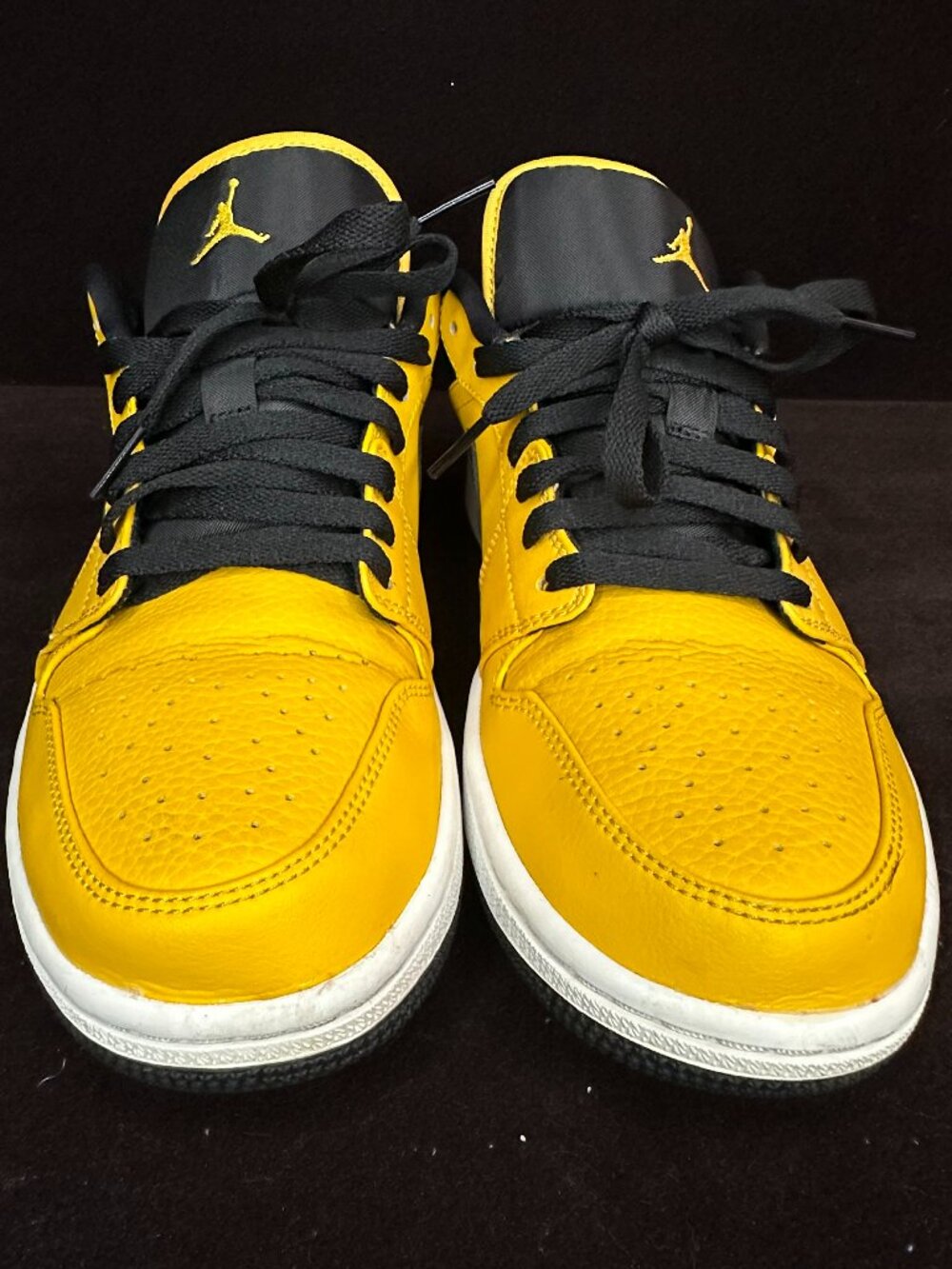 Nike Air Jordan 1 Low University Gold Black White 553558-700 Men's Size 10